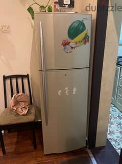 Refrigerator fridge