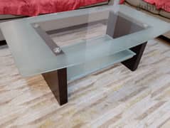 3 table set in excellent condition for 25 BHD