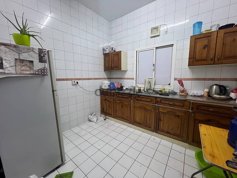 One spacious room with Seperate Bathroom for rent including EWA 2