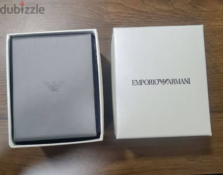 ORIGINAL EMPORIO ARMANI BRAND NEW WATCH 10