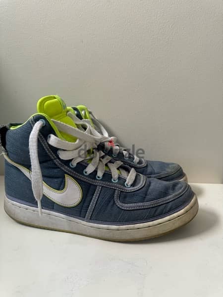 Nike shoes Original are and used A little bit 3