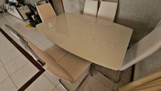 Dinning Table (Extendable) + 6 chairs