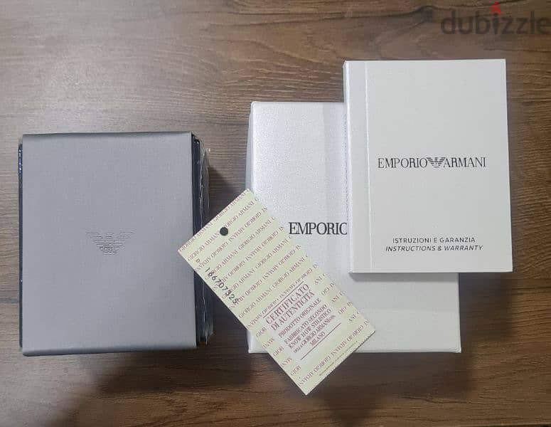 ORIGINAL EMPORIO ARMANI BRAND NEW WATCH 8