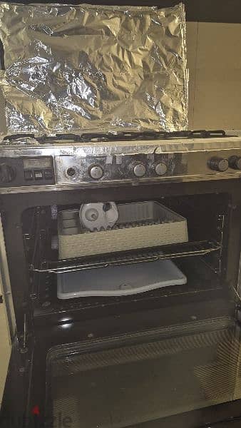 5-Burner Gas Oven 1