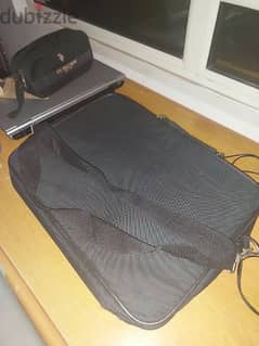 Toshiba laptop bag with mouse