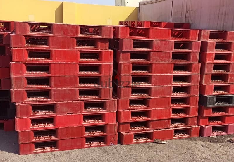 Wooden pallets, used, new, plastic pallet 7