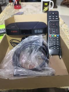 Airtel hd receiver with hdmi cable. 0