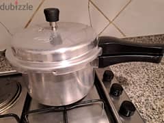 Pigeon pressure cooker 5 litres for sale