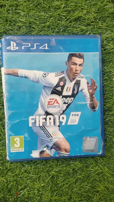 PS4 Games (FIFA 19 and NBA 2K21)