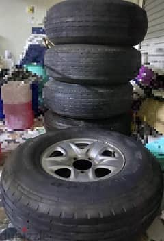Toyota Land Cruiser tires