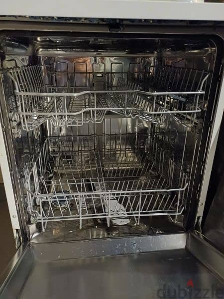 Beko Dishwasher 2