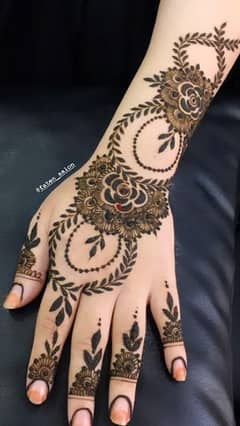 Henna Artist- Mehndi
