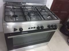 5 burners cooking range good working condition 60 90 for sale 0