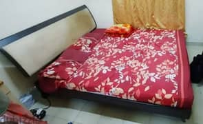 King size bed with matress