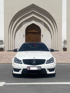 Mercedes-Benz C 63 Coupe AMG 2012