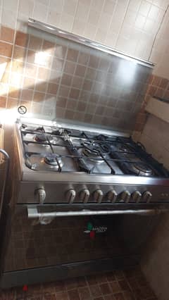 5 burner gas oven for sale made in Italy. .