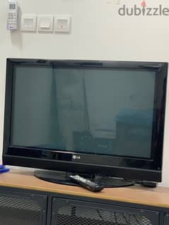LG 39 inch LCD TV in avery good condition