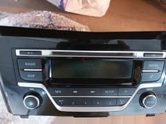 Original Nissan Xtrail (2015) - CD player/ radio.