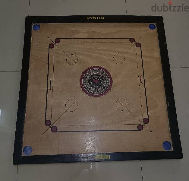 Carrom board 0