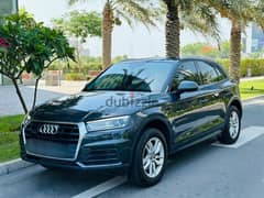 Audi Q5 2019 model. Agent maintained under warranty with servi-package