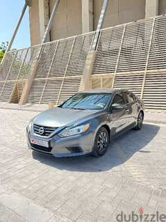 Nissan Altima 2018 first owner zero accidents low millage very clean 0