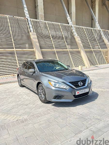 Nissan Altima 2018 first owner zero accidents low millage very clean 2