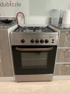 Good condition cooking range for sale