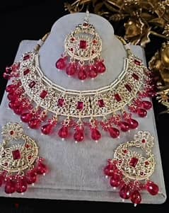 Red pearls jewellery set