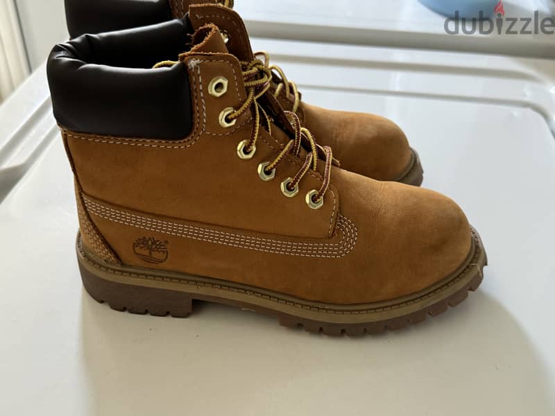 Timberland Kids' Premium Waterproof Boots Size US 1.5/EU33/ UK 1 0