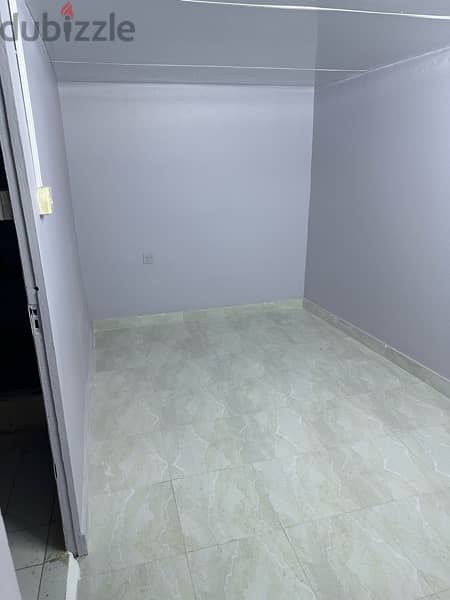 Studio flat for rent in Ras Roman 80 BD 1