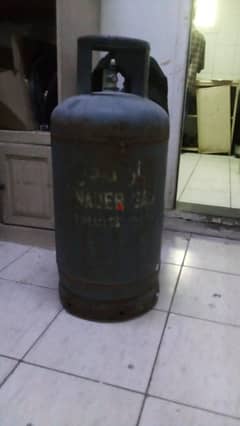 Gas Cylinder with regulator