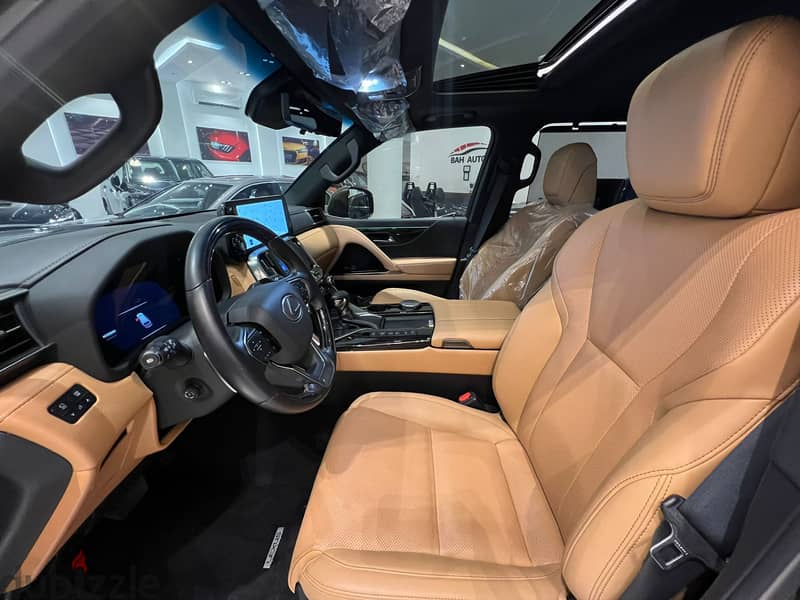 Lexus LX 600 urvan model 2022 for sale 5