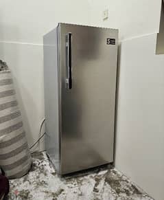 midea 235 ltr fridge & freezer