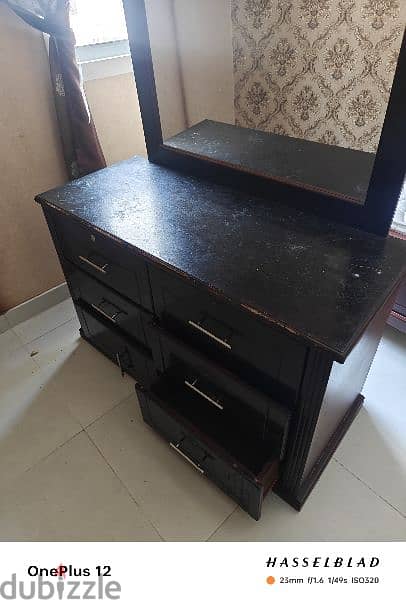 Used Bedroom set for sale BD 50 BD. 2