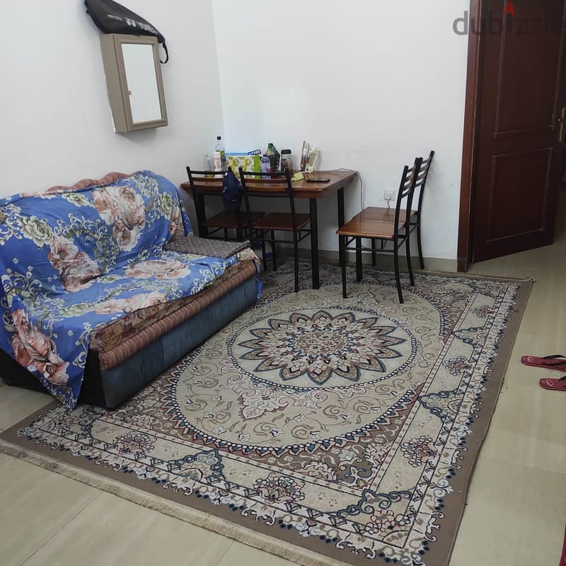 Room for rent in muharrraq 6