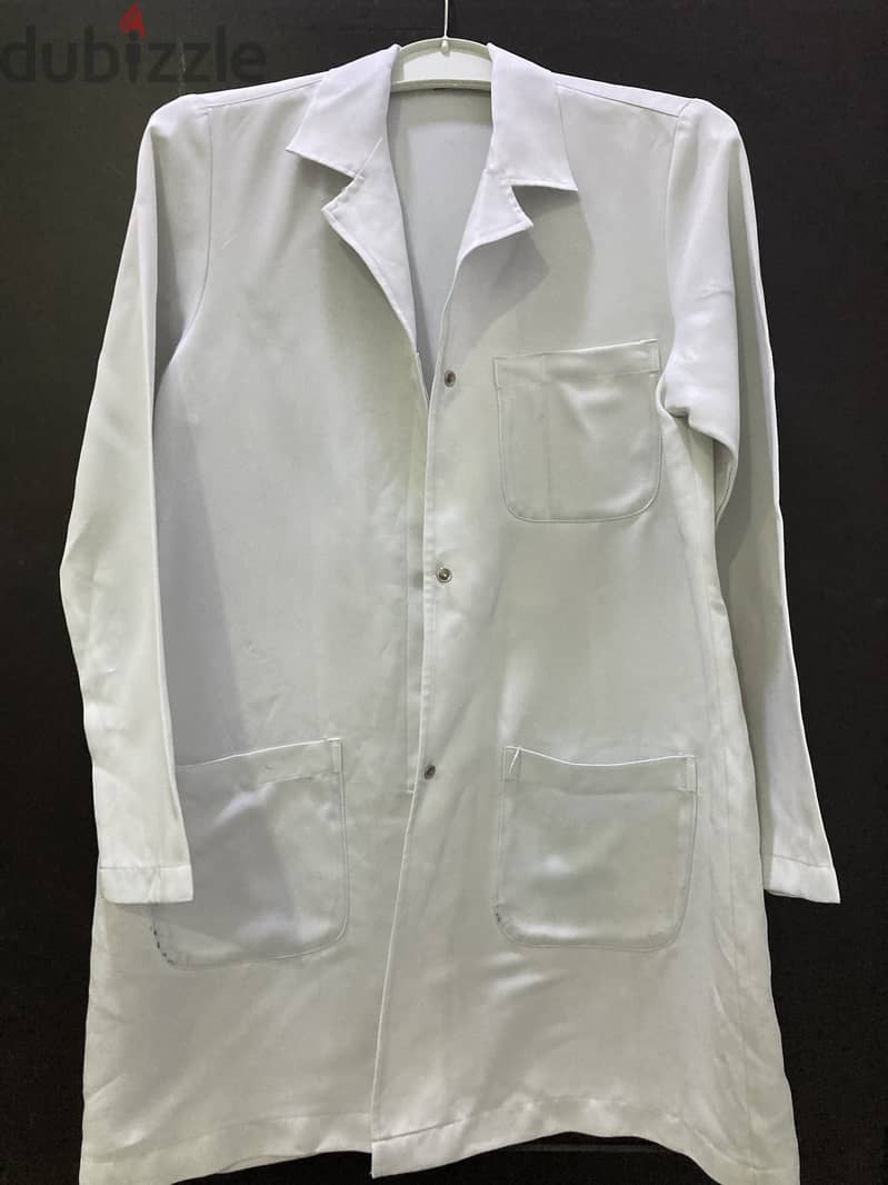 White lab coats for sale at a negotiable price 2