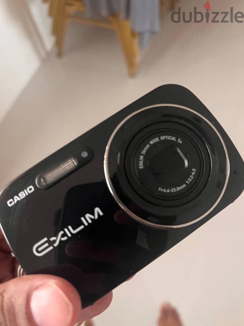 CASIO EX-S200 Digital Camera Black Exilim 14MP Stylish Slim 3