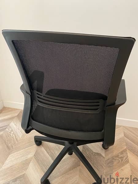 used office rotating chair 3