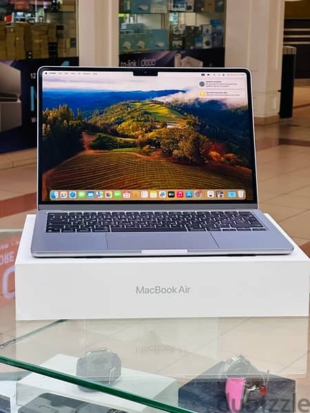 apple MacBook Air m2 512gb used 13.6 inch 7
