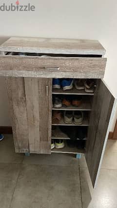 shoe cupboard 0