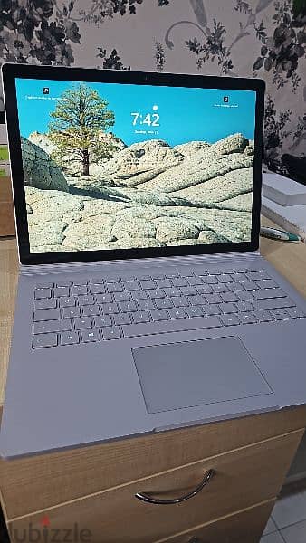 Microsoft Surface laptop core i7 16gb 512gb