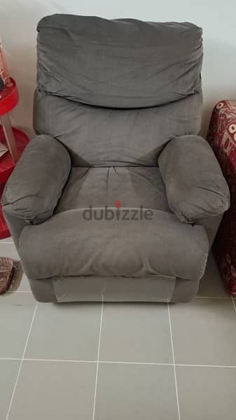 Recliner/Lazy boy  From Danube with Cover 4