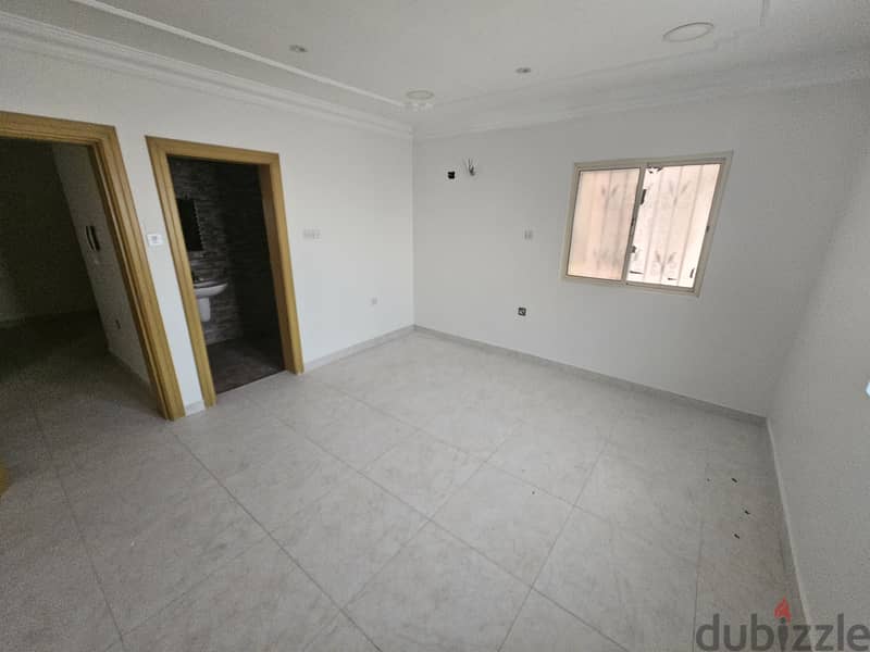 5 Bedroom House - Spacious & Renovated in Galali 5