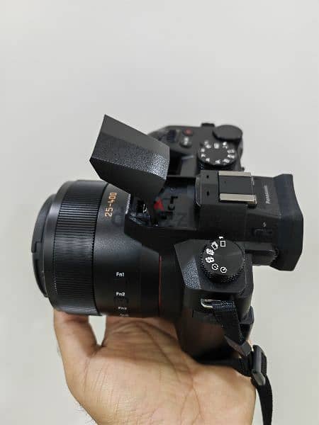 كاميرا باناسونيك لوميكس 4K
 4K (panasonic lumix fz1000 ii) 10