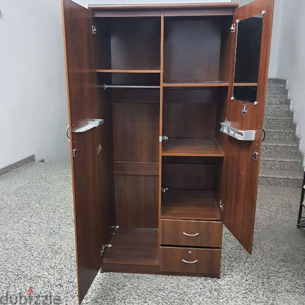 cont(36216143) 2 door cupboard in good condition 
Note:- the locks are 1
