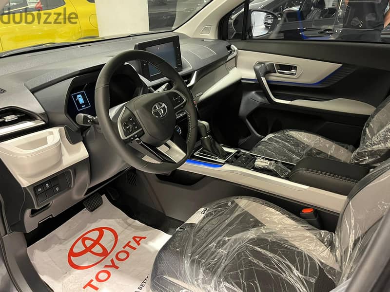 Toyota Veloz 7 SEATER MODEL 2023 FOR SALE FULL OPTION 1