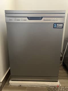 Clean Midea Dishwasher 50 BHD 0