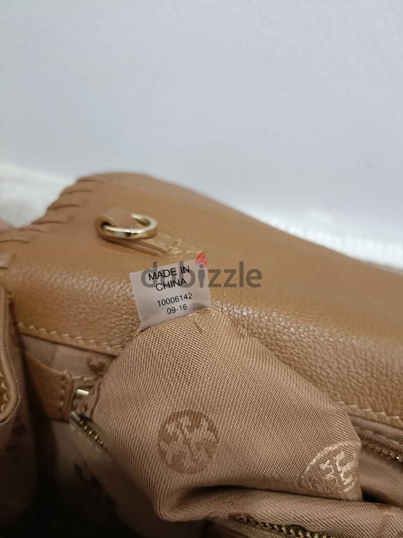Tory Burch Sling bag- Authentic 9