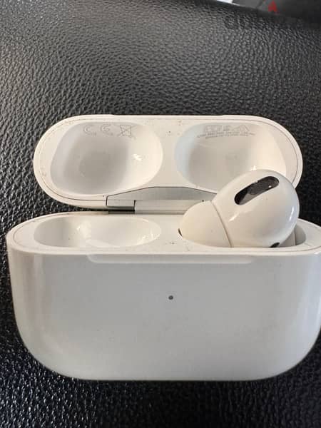 Apple Airpods pro 0