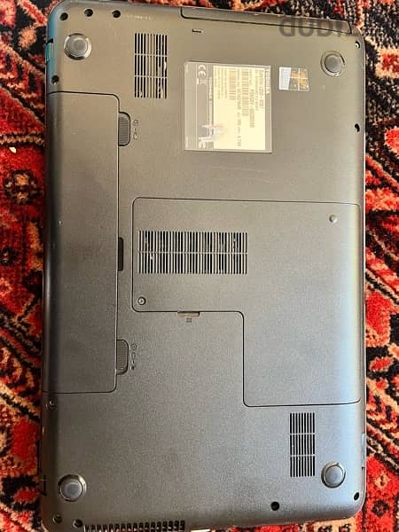 Toshiba Satellite L850-B387 Laptop 8